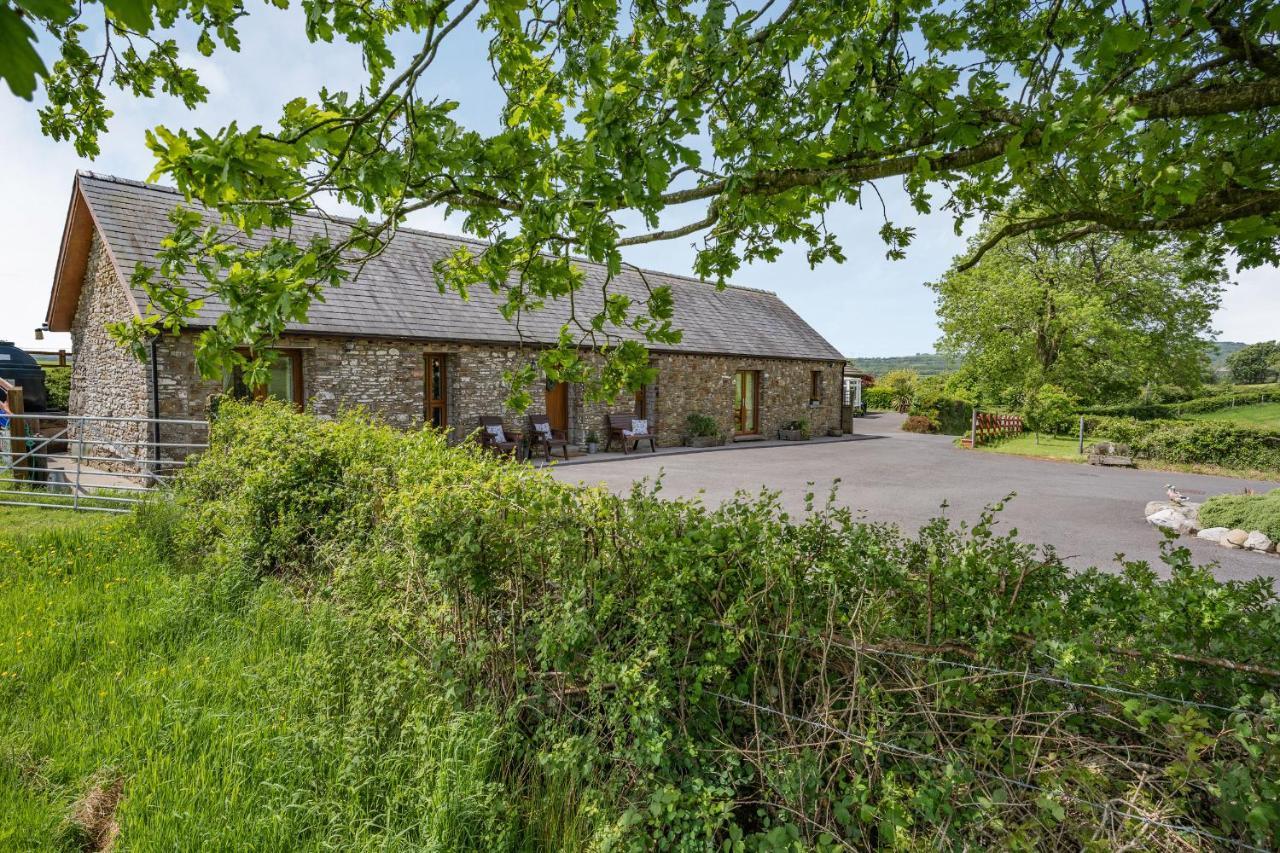 Ysgubor Hir Llanedy Exterior foto