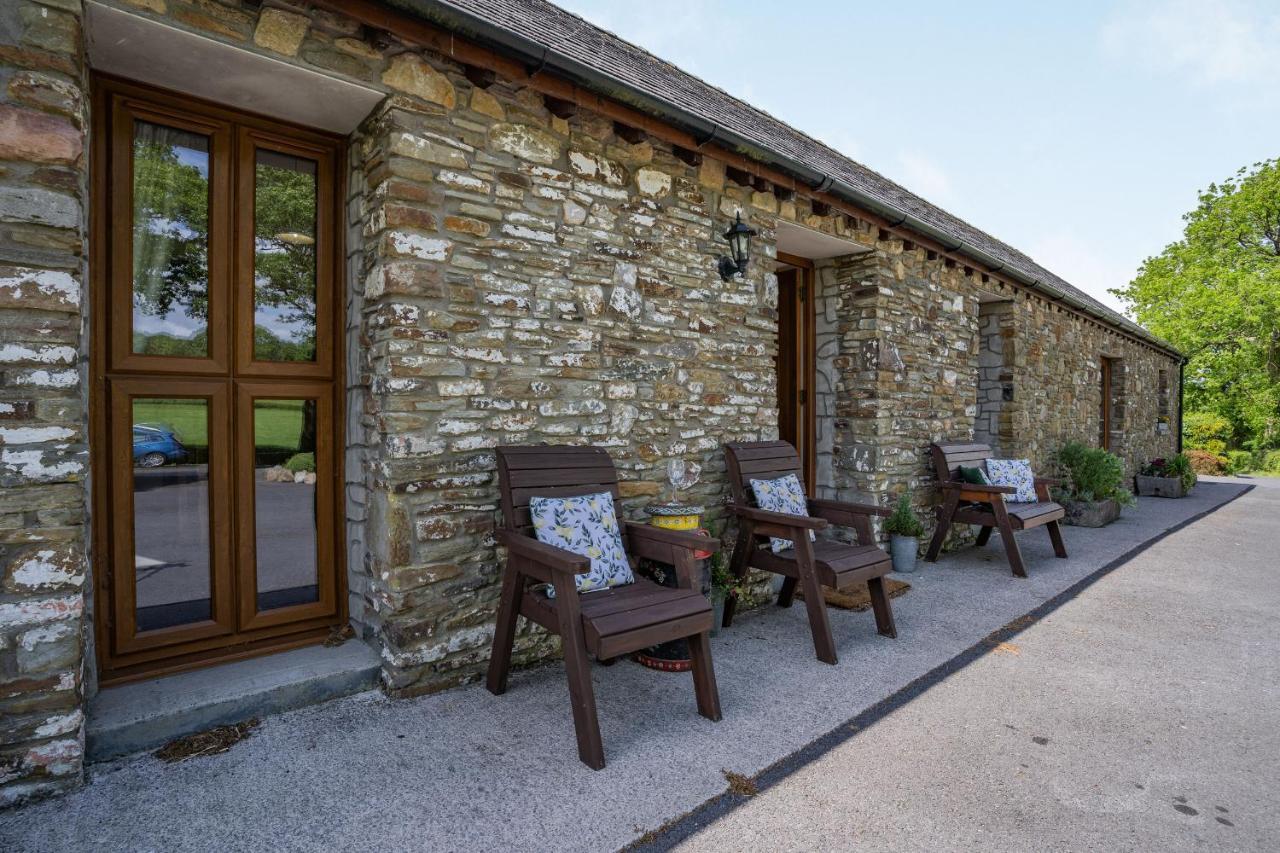 Ysgubor Hir Llanedy Exterior foto